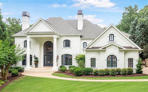 White Brick House White Brick Homes And Painted Brick