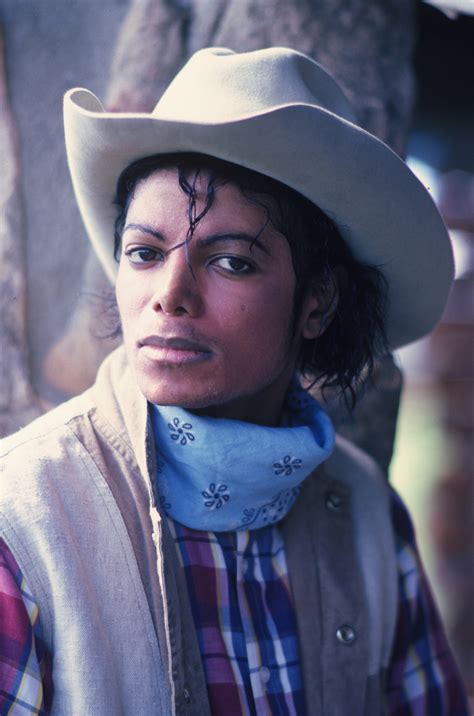 Michael Jackson Photo Gallery Page 2 Celebs