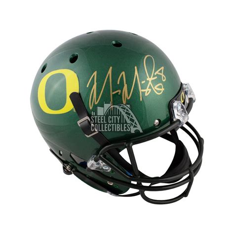 Marcus Mariota Autographed Oregon Ducks Green Full Size Football Helmet
