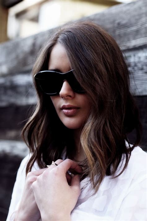 An asymmetrical lob puts a subtle edgy and modern twist on a classic lob.asymmetrical lobs have lots of layers and are cut at an angle or have varying lengths on each side. Gallery: Asymmetrical Medium Hair Trendy Asymmetrical Bob ...