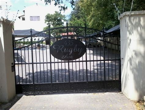 Main Entrance Gate Design And Material For Enhancing Your