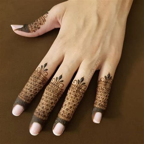 Simple Finger Mehndi Designs For Front Back Finger Henna Ideas
