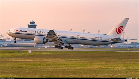 B 2038 Air China Boeing 777 300er At Munich Photo Id 1354974