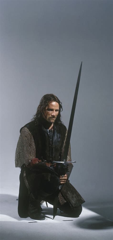 Viggo Mortensen In The Lord Of The Rings The Hobbit Movies Aragorn