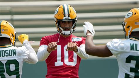 Jordan Loves First Otas Show Its Still Early For Packers New Qb1