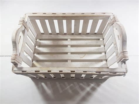 On the long shelf, you try to put items in organized piles. DIY Easy Storage Dividers