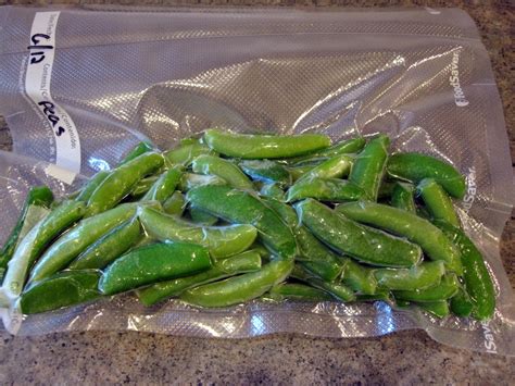 How To Freeze Green Beans Sugar Snap Peas And Broccoli Delishably
