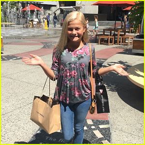 Darci Lynne Farmer Shares More Fun Facts About Herself On Instagram