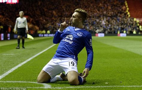 After netting for the first time v the hornets on saturday, the belgian held up four fingers on. Middlesbrough 0-2 Everton: Gerard Deulofeu and Romelu ...