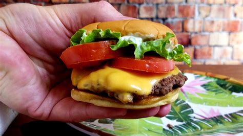 How To Make Shake Shack Burgers {at Home} Easy Copycat Recipe Easy Copycat Recipe