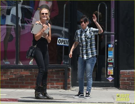 Malin Akerman Jesse Metcalfe And Cara Santana Get Their Entourage On At Los Angeles Premiere