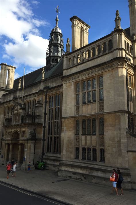 Последние твиты от university of oxford (@uniofoxford). Architecture in Oxford - Things to See & Do in Oxford