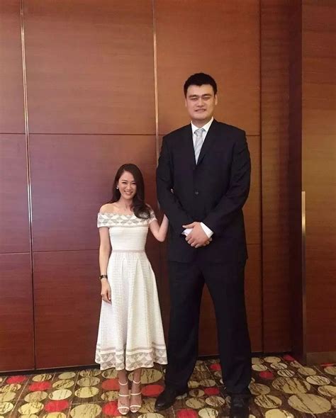 Yao Ming Takes His Daughter Outboth Are Dressed In Black 11 Year Old