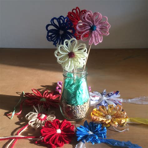 Loom Flowers With Curious Storyparks