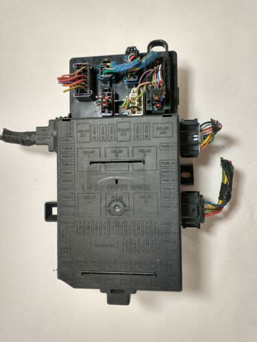 2003 2006 Ford Expedition Navigator Interior Fuse Box Relay Panel 5l1t