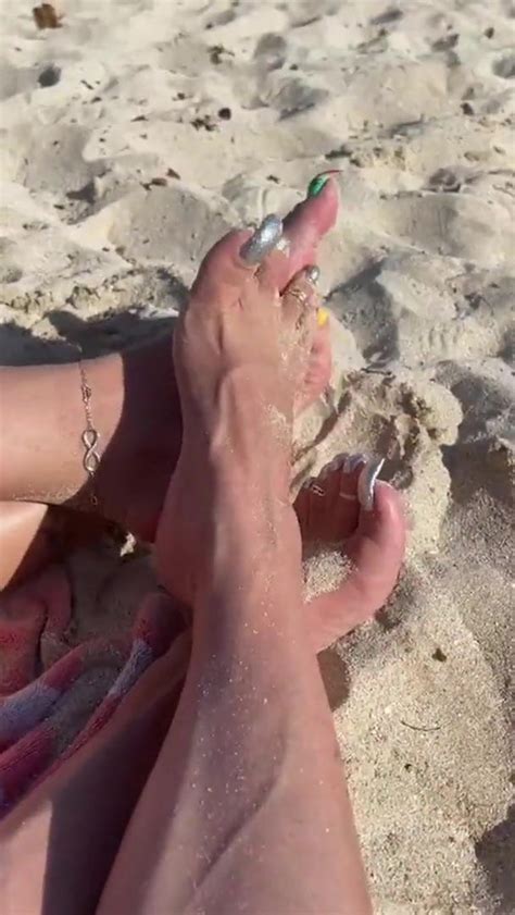 Snowy Arches Soles On The Beach Free Hd Porn 8c Xhamster Xhamster