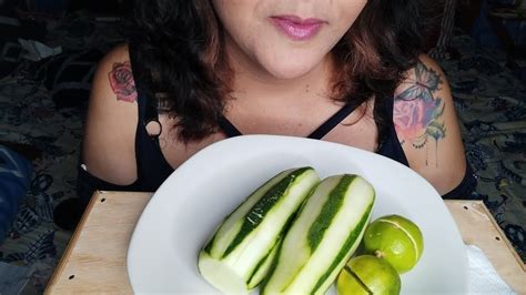 Asmr Comiendo Pepino Con Tajín Y Limón 🍋 Youtube