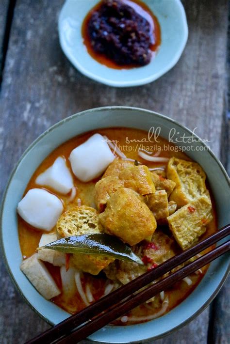 Sebab banyak letak serai dan makan dengan sambal udang kering. My Small Kitchen: Mee Kari Ala Cina