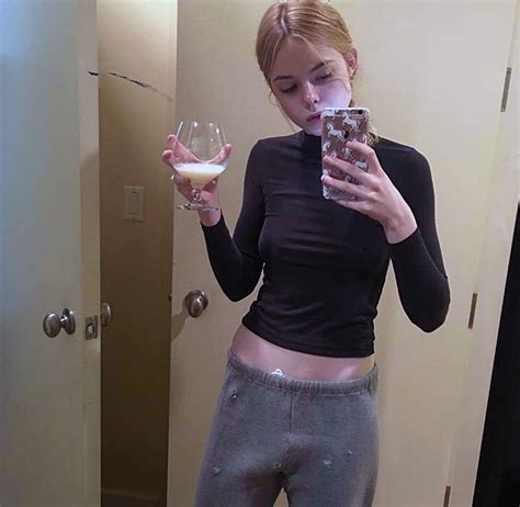 Elle Fanning Nude Leaked And Hot Photos Leaked Diaries