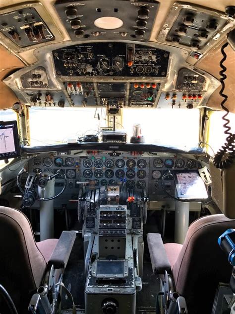 convair 580 cockpit