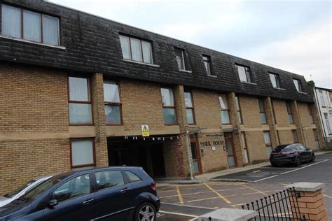 Western Road Romford Essex Rm1 1 Bed Apartment £1000 Pcm £231 Pw