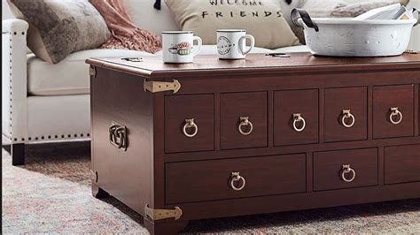 Последние твиты от pottery barn (@potterybarn). Welcome Mat: Pottery Barn to unveil 'Friends' collection