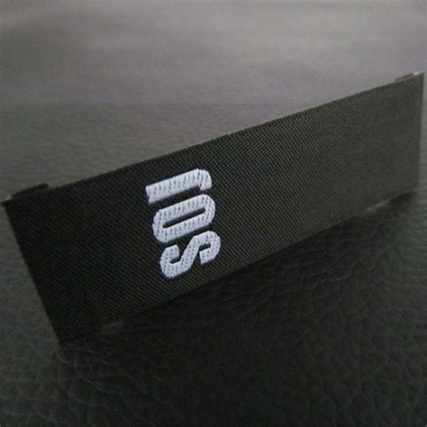 Buy 1000pcs Custom Loop Fold Black Damask Woven Labels