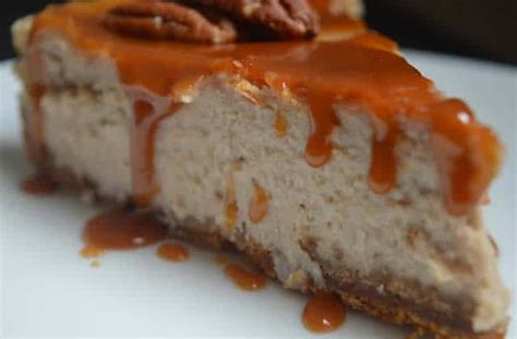Réhydrater les feuilles de gélatine dans de l'eau froide pendant 10 min. Recette du cheesecake crème de marrons/caramel beurre salé