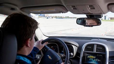 Program At Kansas Speedway Teaches Teens Safe Driving Tips The Kansas City Star