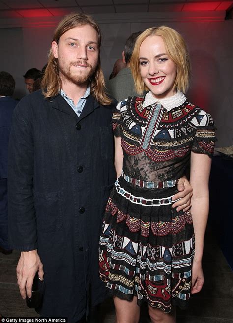 Jena Malone Engaged To Ethan Delorenzo After Welcoming Son Ode In May