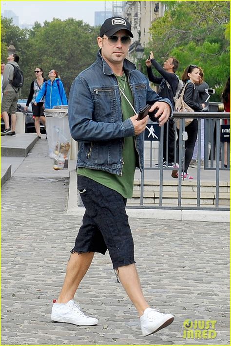 Photo Justin Jeremy Bieber Sightsee In Paris 01 Photo 3764517 Just Jared Entertainment News