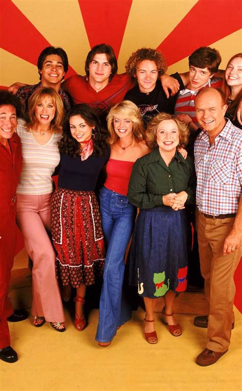 Lisa Robin Kelly Dies That 70s Show Costars Pay Tribute