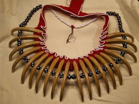 Native Woodland 4 Inch Grizzly Bear Claw Replica Necklace Antique Beads