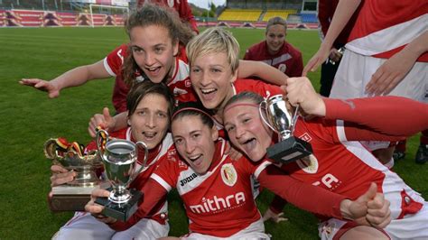 Suivez les transferts, les resultats ainsi que nos analyses des matchs de ligue, coupe et championnat ou encore nos chroniques exclusives 100% foot. Foot féminin: la finale de la Coupe de Belgique ce samedi à Eupen