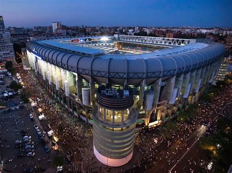 ¡entra ya y conoce los resultados, goles y próximos partidos de tu equipo de fútbol! Atletico Madrid Stadium Snow / STADIUM VISIT: The Wanda ...
