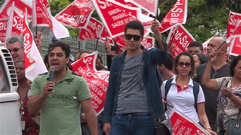 Servidores Da Funed Fazem Ato Em Belo Horizonte Contra Atrasos Nos