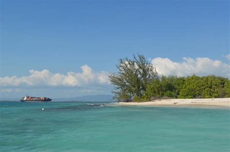 13 Best Beaches In Jamaica The Crazy Tourist