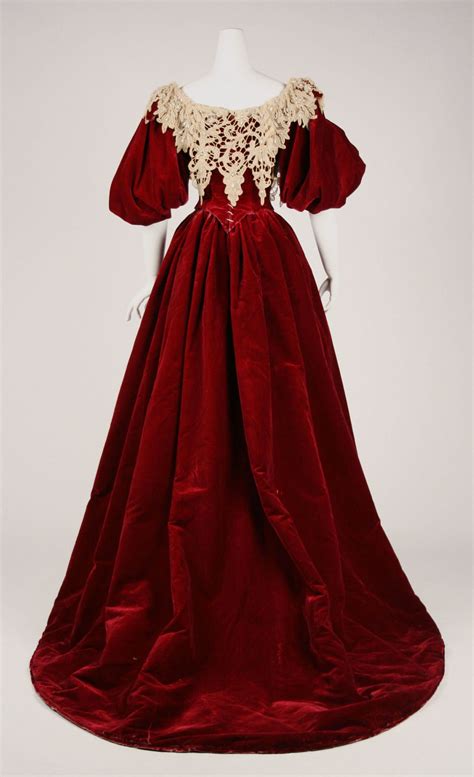 1893 95 Dress Worth Red Velvet C Historical Dresses 1800s Fashion Vintage Dresses