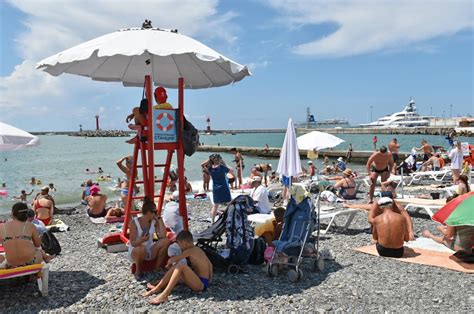 Overview Of Beaches In Central Sochi With Photos And Where To Stay
