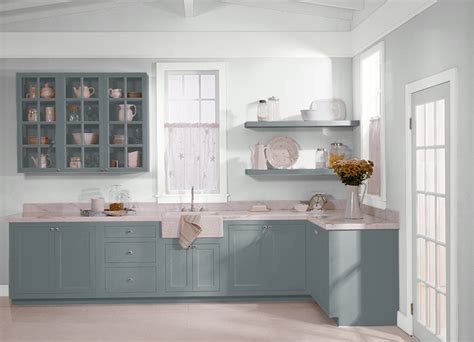Swiss coffee has been kickin' it for a long time as one of behr's most popular white paint colours. Behr paint! Kitchen cabinets are ocean swell and walls are ...