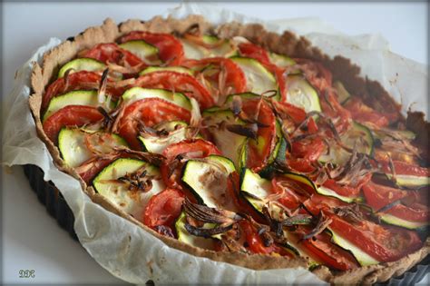 TARTE FINE TOMATE COURGETTE FETA ET ÉCHALOTE