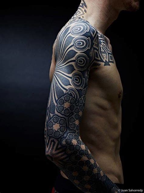 30 Beautiful Dotwork Tattoos Tattoodo