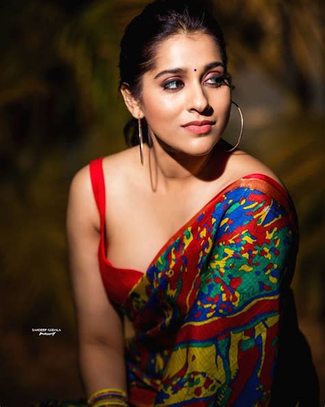 Jabardasth Anchor Rashmi Gautam Looks Gorgeous In Saree Indian Girls Villa Celebs Beauty