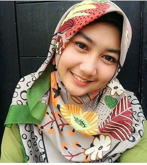 Pin Oleh Tora Di Beautiful Hijab Kecantikan Jilbab Cantik Gaya Hijab