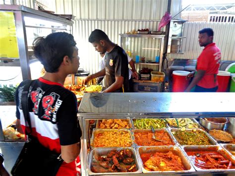 It consists of steamed rice (plain or mildly flavoured), served with a variety of curries and side dishes. Penang, Malaysia Deen Maju Nasi Kandar at Jln Gurdwara ...