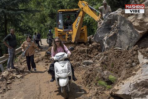 floods landslides leave 40 dead in northern india mashriq vibe
