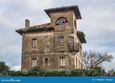 Old House In Spain Stock Photo Image Of Historic Kingdom 171056606