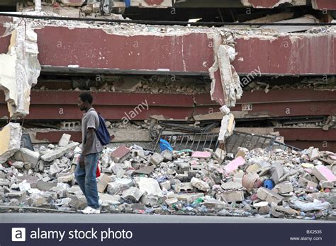 Earthquake Damage Port Au Prince Haiti Stock Photo Alamy