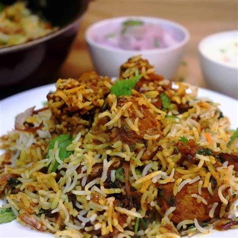 Green Hyderabadi Chicken Biryani Recipe