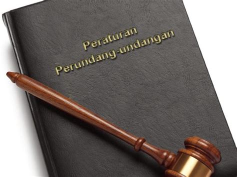 Secara pengertian, mad badal merupakan bacaan hamzah yang dipanjangkan. 5+ Contoh Terbaru Teks Anekdot Hukum Peradilan Lengkap ...